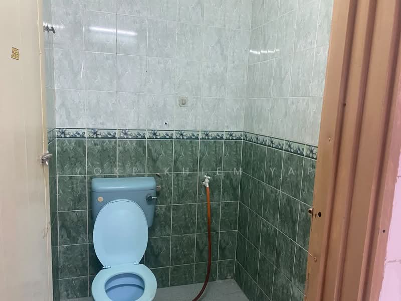 Rumah Teres 1 Tingkat untuk Disewa di Taman Kajang Utama (Kajang) - Yoke Khiem Yap - Bathroom - PropertyGuru.com.my