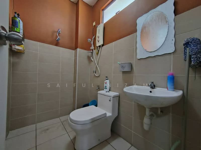 Terraced House for Sale in Nilai (Negeri Sembilan) - Saiful Nizam - Bathroom - PropertyGuru.com.my