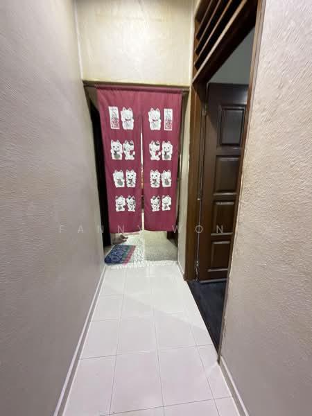 Rumah Teres 1 Tingkat untuk Dijual di Bayan Baru (Penang) - Fanny Wong - Entrance - PropertyGuru.com.my