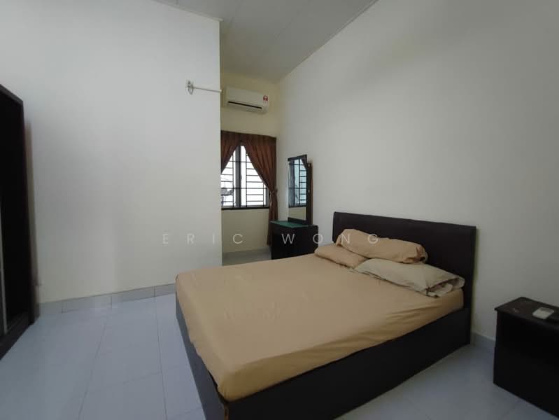 Rumah Teres 1 Tingkat untuk Disewa di Bandar Seri Alam (Masai) - Eric Wong - PropertyGuru.com.my