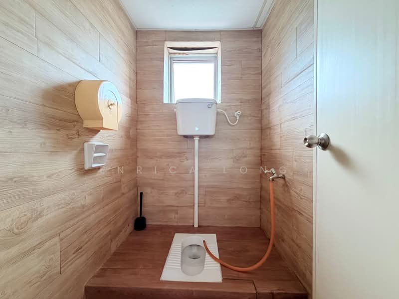 Kedai untuk Disewa di Johor Bahru (Johor) - Enrica Long - Bathroom - PropertyGuru.com.my