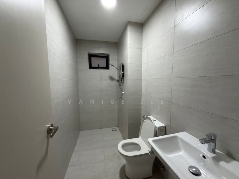 Servis Apartment untuk Disewa di Residensi Ava @ Kiara Bay - Yanise Lee - Bathroom - PropertyGuru.com.my