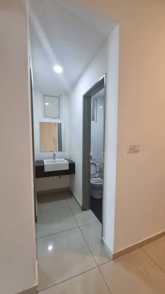 Service Residence for Sale at Mesahill - Farah Rasul - Bathroom - PropertyGuru.com.my