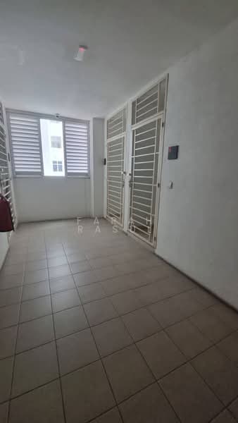 Service Residence for Sale at Mesahill - Farah Rasul - Entrance - PropertyGuru.com.my