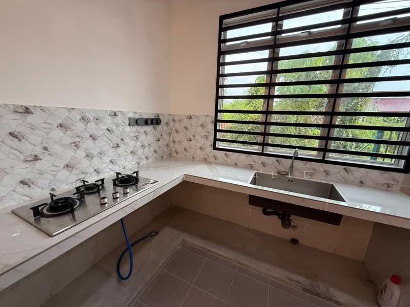 Terraced House for Rent in Banting (Selangor) - Zaleha Khalid - Kitchen - PropertyGuru.com.my
