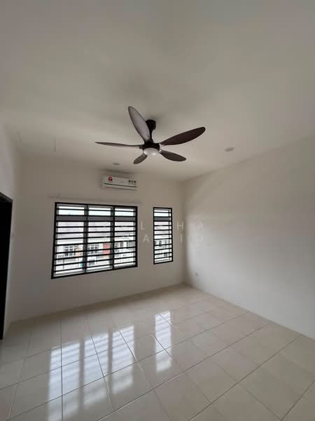 Terraced House for Rent in Banting (Selangor) - Zaleha Khalid - Interior - PropertyGuru.com.my