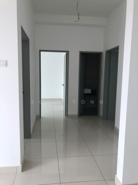 Kondominium untuk Dijual di Legend Heights - Josh Yong - Corridor - PropertyGuru.com.my