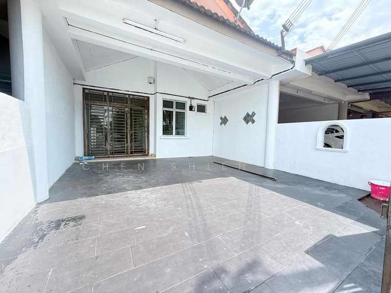 Terraced House for Sale in Taman Mutiara Rini (Skudai) - Chen Shieh Yu - Exterior - PropertyGuru.com.my
