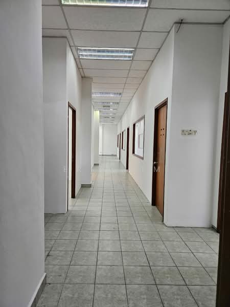 Factory for Rent in Kawasan Industri Kota Kemuning (Shah Alam) - Eric Lim - Corridor - PropertyGuru.com.my