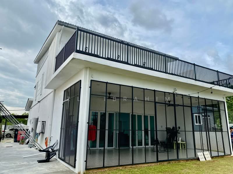 Rumah Banglo untuk Dijual di Sungai Merab (Dengkil) - Azli Ibrahim - Exterior - PropertyGuru.com.my