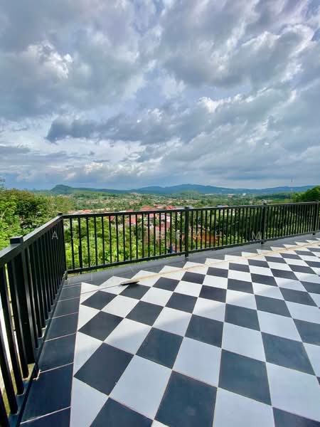 Rumah Banglo untuk Dijual di Sungai Merab (Dengkil) - Azli Ibrahim - Balcony - PropertyGuru.com.my