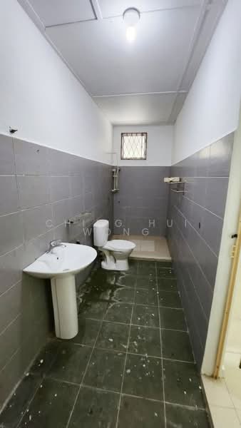 Rumah Teres 1 Tingkat untuk Dijual di Kota Kinabalu (Sabah) - Ching Hui Wong - Bathroom - PropertyGuru.com.my