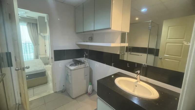 Kondominium untuk Disewa di Mansion One - Stephanie Lim - Bathroom - PropertyGuru.com.my