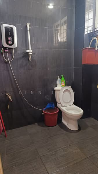 Rumah Teres 2 Tingkat untuk Dijual di Bandar Baru Permas Jaya (Permas Jaya) - Linn Loke - Bathroom - PropertyGuru.com.my