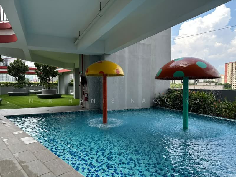Kondominium untuk Disewa di Nikka Residence - Nik Hanis Naquira - Pool - PropertyGuru.com.my