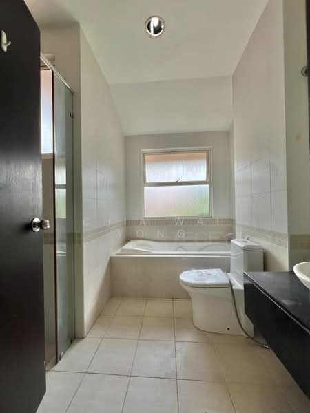 Rumah Berkembar untuk Dijual di Setia Eco Park (Setia Alam) - Chia Wai Yong - Bathroom - PropertyGuru.com.my