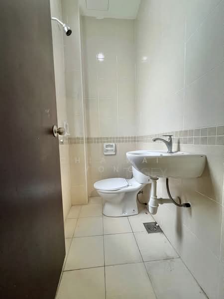 Rumah Berkembar untuk Dijual di Setia Eco Park (Setia Alam) - Chia Wai Yong - Bathroom - PropertyGuru.com.my