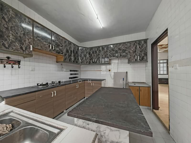 Rumah Teres 1.5 Tingkat untuk Disewa di Taman Perling (Perling) - Fion Lee - Kitchen - PropertyGuru.com.my