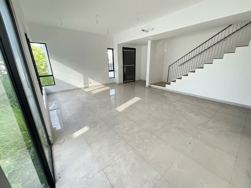 Semi-Detached House for Sale in Kota Emerald (Rawang) - Jessie Wong - Living Room - PropertyGuru.com.my