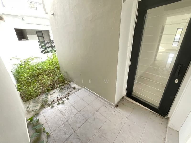 Semi-Detached House for Sale in Kota Emerald (Rawang) - Jessie Wong - Exterior - PropertyGuru.com.my