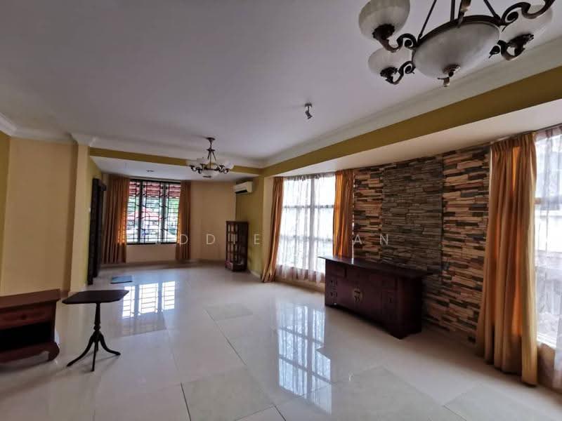 Rumah Teres 3.5-Tingkat untuk Disewa di Bukit Wangsamas (Setiawangsa) - Eddie Chan - Living Room - PropertyGuru.com.my