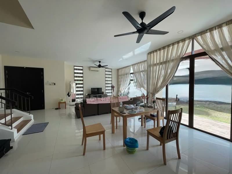 Rumah Berkembar untuk Dijual di Batu Ferringhi (Penang) - Engie Ong - Living Room - PropertyGuru.com.my