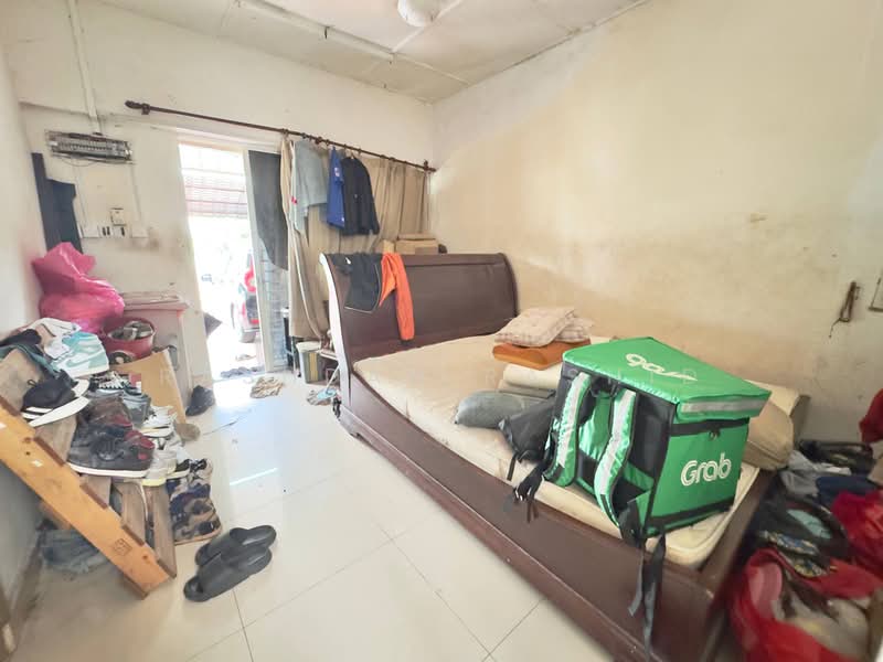 1-storey Terraced House for Sale in Seksyen 17 (Petaling Jaya) - Rashdan Rashid - PropertyGuru.com.my