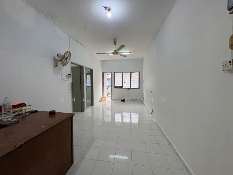 Flat for Sale at Lembah Maju Flat (RP1 RP2 RP3 RP4) - Shann Wong - Living Room - PropertyGuru.com.my