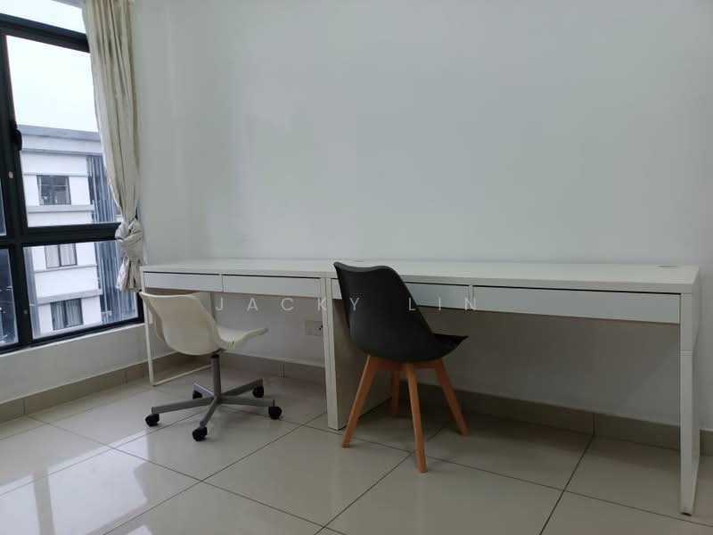 Servis Apartment untuk Disewa di Utropolis Suites 1 - Jacky Lin - Study - PropertyGuru.com.my