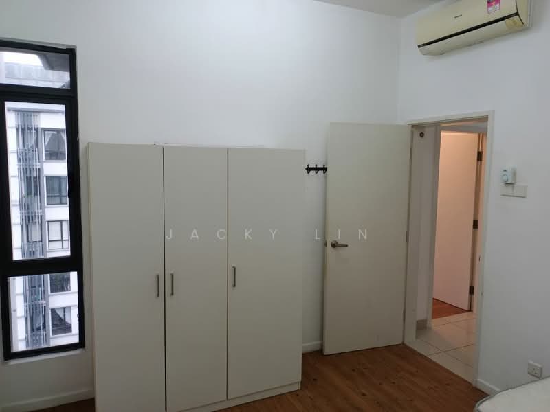 Servis Apartment untuk Disewa di Utropolis Suites 1 - Jacky Lin - Bedroom - PropertyGuru.com.my
