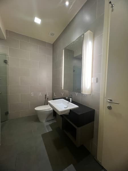 Servis Apartment untuk Dijual di Laman Ceylon - Sally Yap - Bathroom - PropertyGuru.com.my