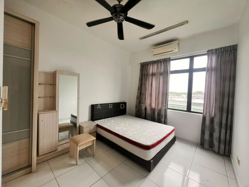 Servis Apartment untuk Dijual di Sky Gardens Residences - Edward Siow - Bedroom - PropertyGuru.com.my
