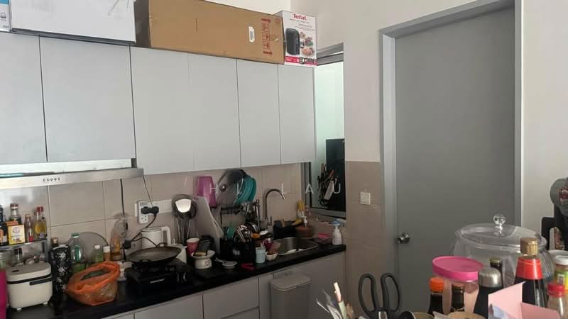 Servis Apartment untuk Dijual di Gaya Resort Homes - HL Lau - Kitchen - PropertyGuru.com.my