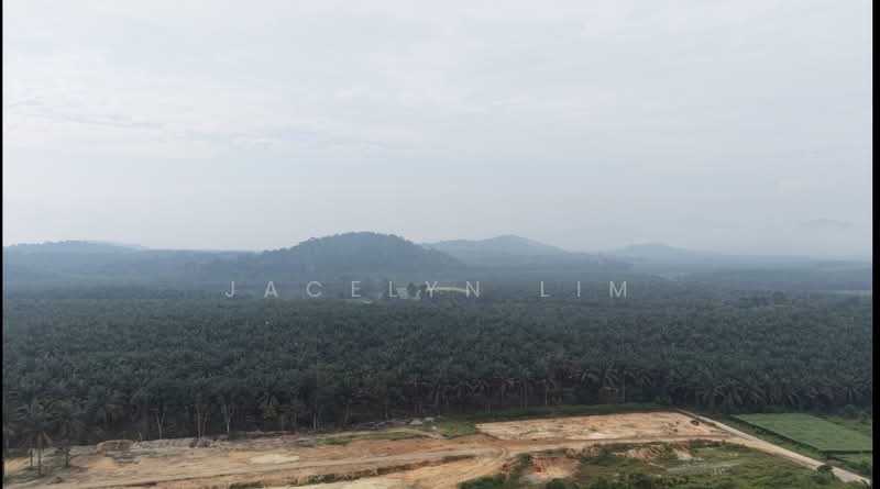 Agricultural Land for Sale in Kahang (Johor) - Jacelyn Lim - Exterior - PropertyGuru.com.my