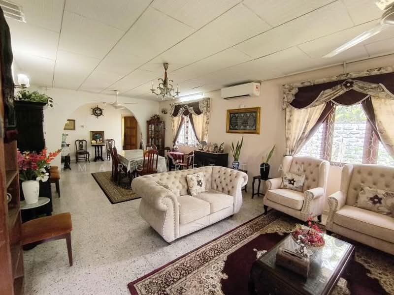 Rumah Banglo untuk Dijual di Kampung Tunku (Petaling Jaya) - Margaret Than - Living Room - PropertyGuru.com.my