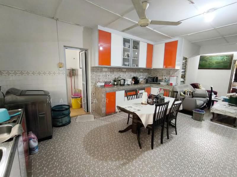 Rumah Banglo untuk Dijual di Kampung Tunku (Petaling Jaya) - Margaret Than - Kitchen - PropertyGuru.com.my