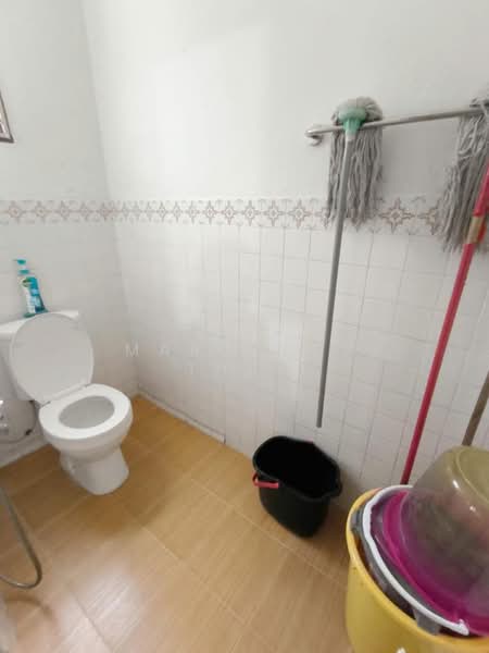 Rumah Banglo untuk Dijual di Kampung Tunku (Petaling Jaya) - Margaret Than - Bathroom - PropertyGuru.com.my