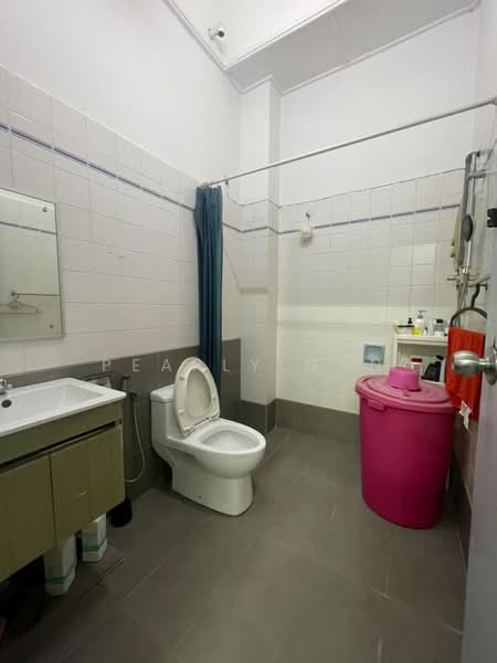 2-storey Terraced House for Sale in Usj 5 (Subang Jaya) - Pearly Gan - Bathroom - PropertyGuru.com.my