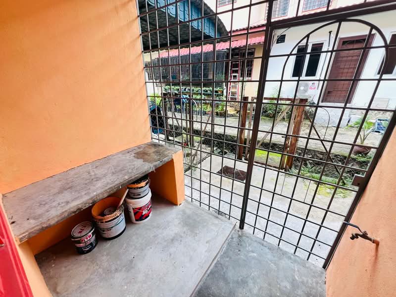 Rumah Teres 2 Tingkat untuk Dijual di Taman Pelangi Semenyih (Semenyih) - Hawa Ibrahim - Exterior - PropertyGuru.com.my