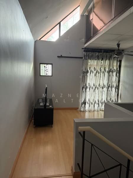 Rumah Teres 2.5 Tingkat untuk Disewa di Presint 16 (Putrajaya) - Maznee Realtor - Living Room - PropertyGuru.com.my