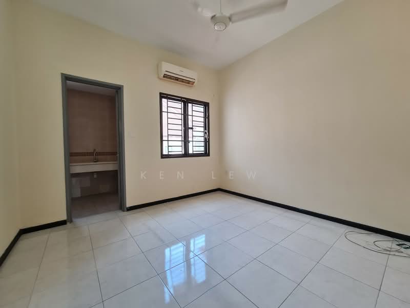 Rumah Teres 2 Tingkat untuk Disewa di Sungai Long (Bandar Sungai Long) - Ken Lew - Interior - PropertyGuru.com.my