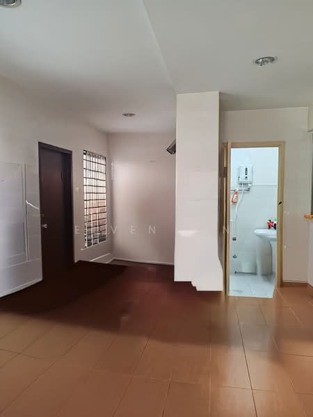2-storey Terraced House for Sale in Bandar Utama 3 (Bandar Utama) - Elven Tan - Bathroom - PropertyGuru.com.my