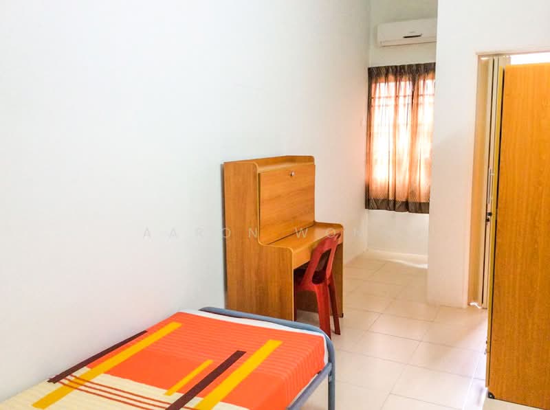 1-storey Terraced House for Sale in Kampar Putra (Kampar) - Aaron Wong - Bedroom - PropertyGuru.com.my
