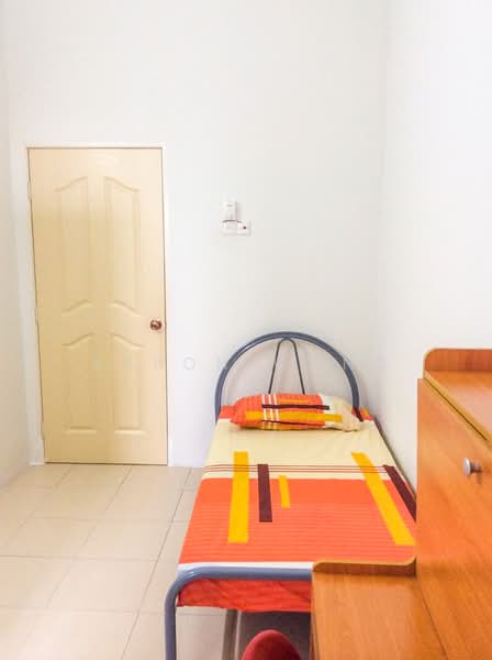 1-storey Terraced House for Sale in Kampar Putra (Kampar) - Aaron Wong - Bedroom - PropertyGuru.com.my