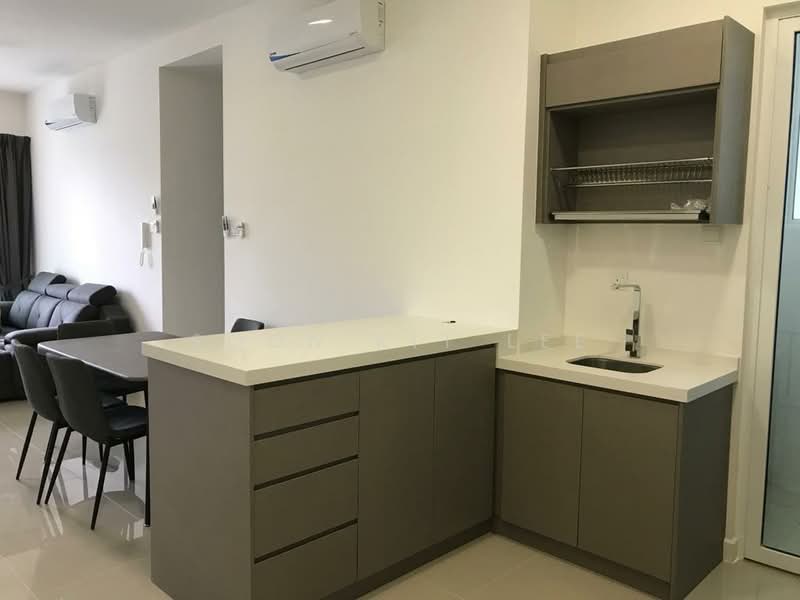Servis Apartment untuk Dijual di Southbank Residence - Soon Kit Lee - Living Room - PropertyGuru.com.my