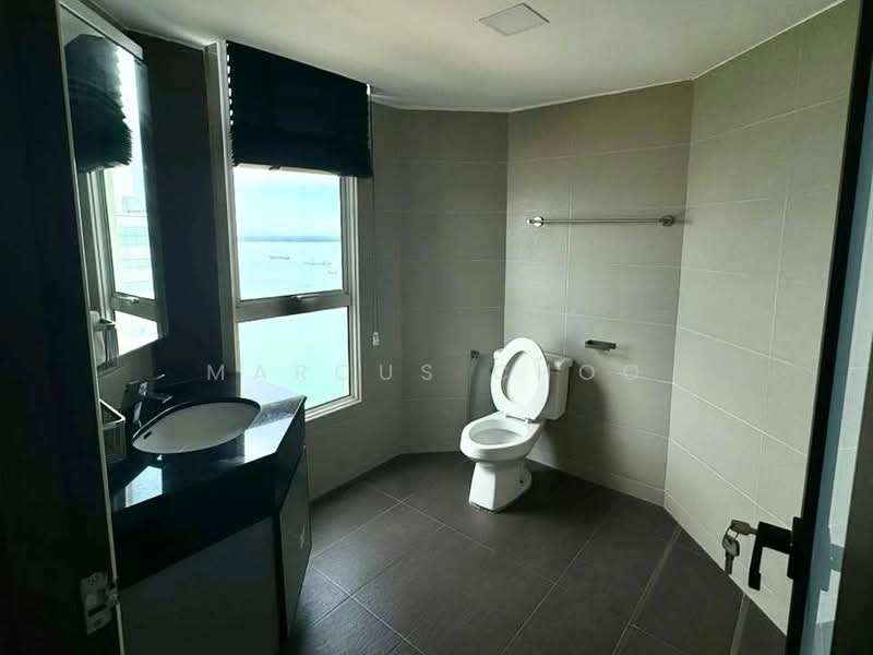 Condominium for Rent at Gurney Beach Resort - Marcus Choo - Bathroom - PropertyGuru.com.my