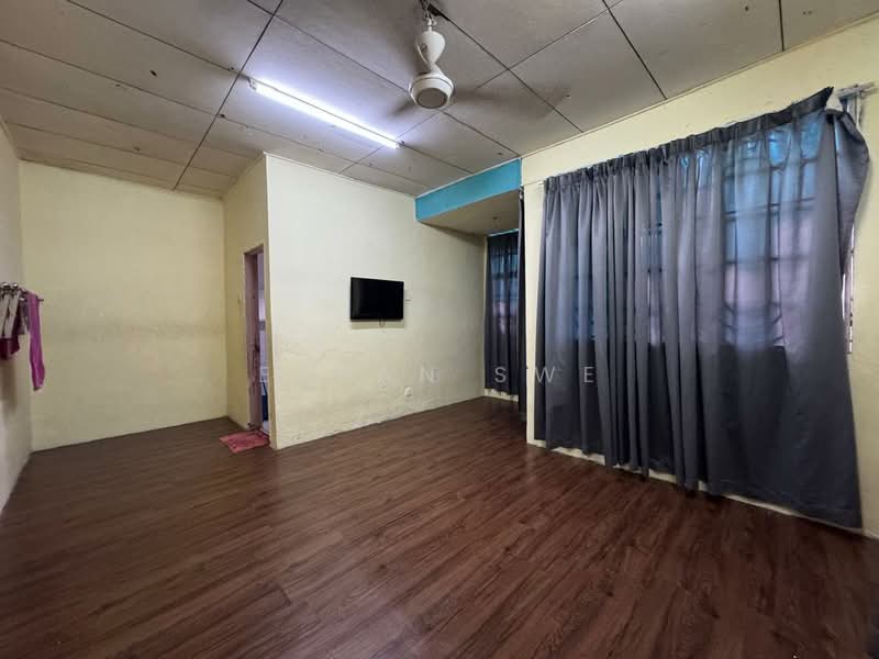 Rumah Teres 2 Tingkat untuk Dijual di Kota Damansara (Selangor) - Ethan Swe - Living Room - PropertyGuru.com.my