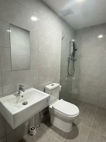 Servis Apartment untuk Disewa di Sunway Avila Residences - Jane Hew - Bathroom - PropertyGuru.com.my