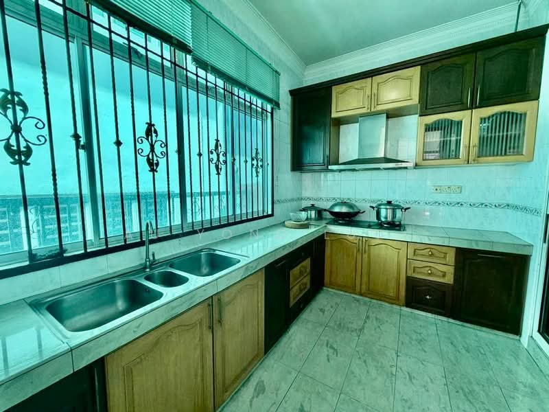 Rumah Berkembar untuk Dijual di Taman Sutera (Johor Bahru) - Au Yong Lucy - Kitchen - PropertyGuru.com.my
