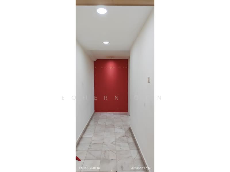 Pangsapuri untuk Disewa di Seri Puri - Eqhern Oon - Corridor - PropertyGuru.com.my